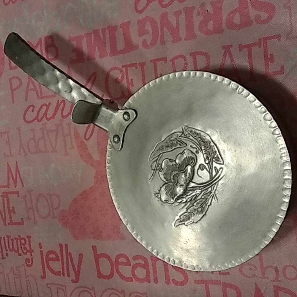 Silvertone Silent Butler
